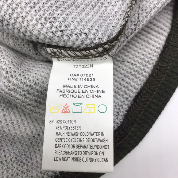 RDI Womens Medium Thermal Top Camouflage Camo Long Sleeve Green Pullover NWOT - Picture 4 of 16